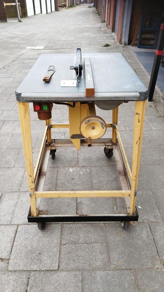 Zaagtafel scheppach TYPE PRIMA TKU met extra op wielen, Doe-het-zelf en Bouw, Gereedschap | Zaagmachines, Gebruikt, Ophalen