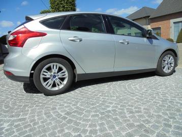 FORD FOCUS TREND 5d 1.6 TDCi 95 ch/ climatisation/MF ST/TRH/, Focus, Achat, Entreprise, Capteur de stationnement