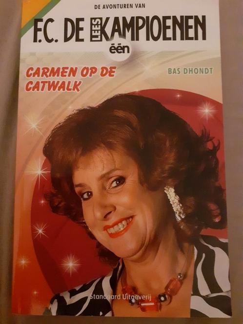 Bas Dhondt - Carmen op de catwalk FC de kampioenen, Boeken, Humor, Nieuw, Verhalen, Ophalen of Verzenden