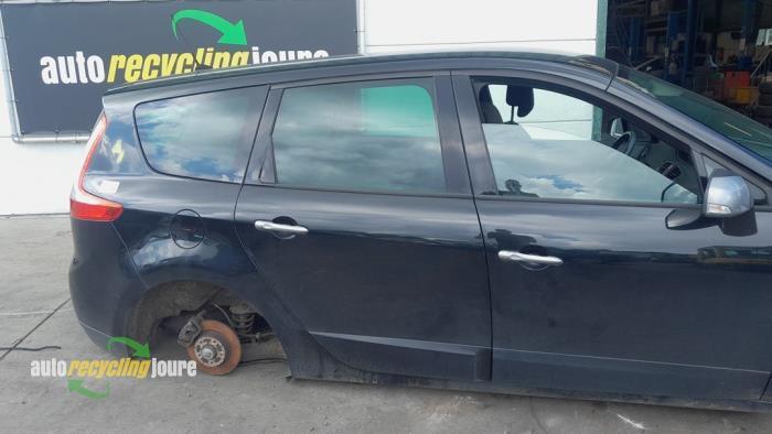 Portier 4Deurs rechts-achter van een Renault Grand Scenic (T, Auto-onderdelen, Carrosserie, Deur, Renault, Gebruikt, 3 maanden garantie