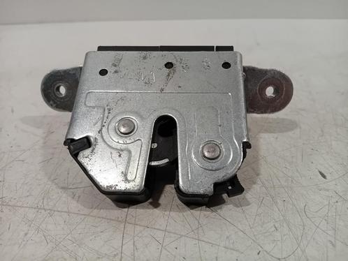 SLOTVANGER ACHTERKLEP ELEKTR. Opel Corsa E (13481535), Auto-onderdelen, Carrosserie, Achterklep, Opel, Gebruikt