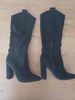 Nieuwe kniehoge suèdelaarzen (mt 38), Kleding | Dames, Schoenen, ANDERE, Hoge laarzen, Zwart, Nieuw