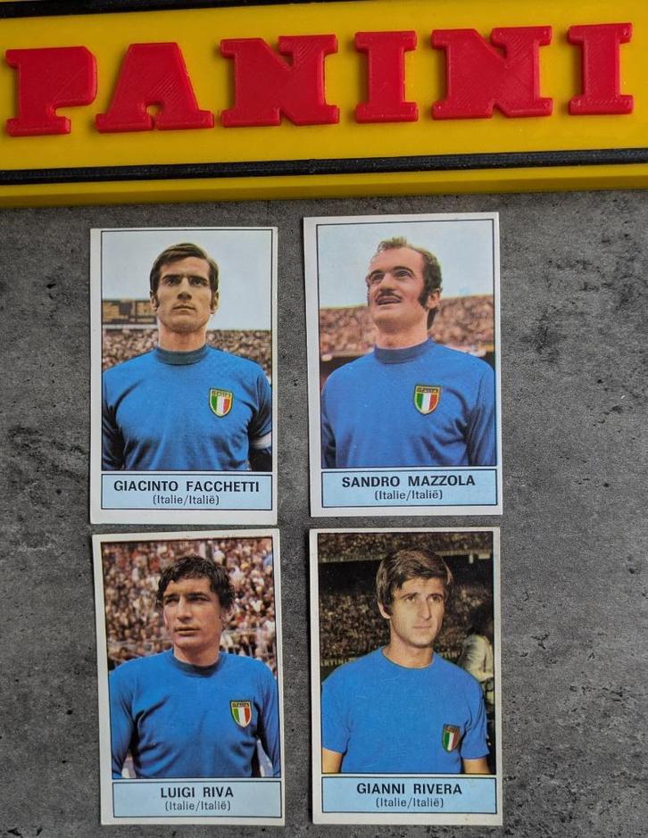 PANINI FOOTBALL 1972/73 wereldsterren 4X STICKERS 1972, Hobby en Vrije tijd, Stickers en Plaatjes, Verzenden