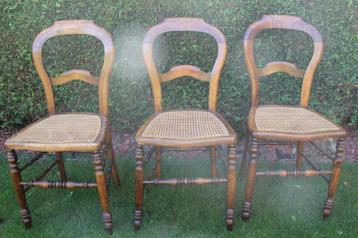 Chaise d'ameublement beschikbaar voor biedingen
