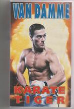 VHS - KARATE TIGER, Ophalen of Verzenden, Martial Arts, Zo goed als nieuw, Vanaf 16 jaar
