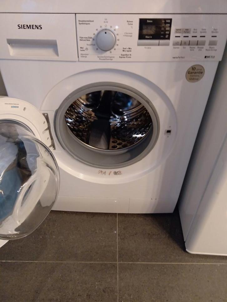 Machine à laver SIEMENS fonctionne bien, Electroménager, Lave-linge, Utilisé, Chargeur frontal, 6 à 8 kg, 1200 à 1600 tours, Enlèvement