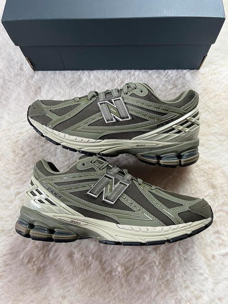 New Balance 1906 Green (42.5), Kleding | Heren, Schoenen, Nieuw, Sneakers, Overige kleuren, Ophalen of Verzenden