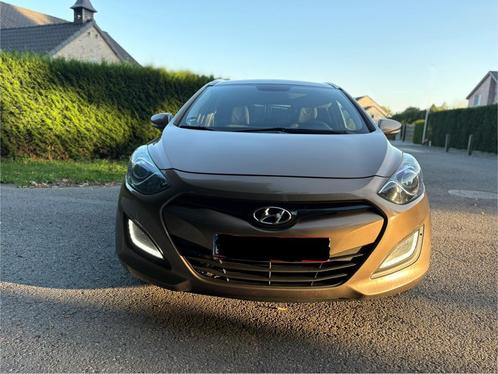Hyundai i30, Auto's, Hyundai, Particulier, i30, ABS, Achteruitrijcamera, Adaptieve lichten, Airbags, Airconditioning, Alarm, Bluetooth