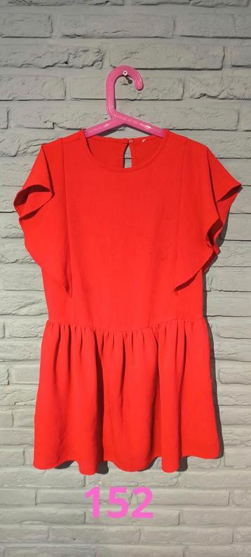 Zomerkledij voor meisjes maat 152-158. beschikbaar voor biedingen