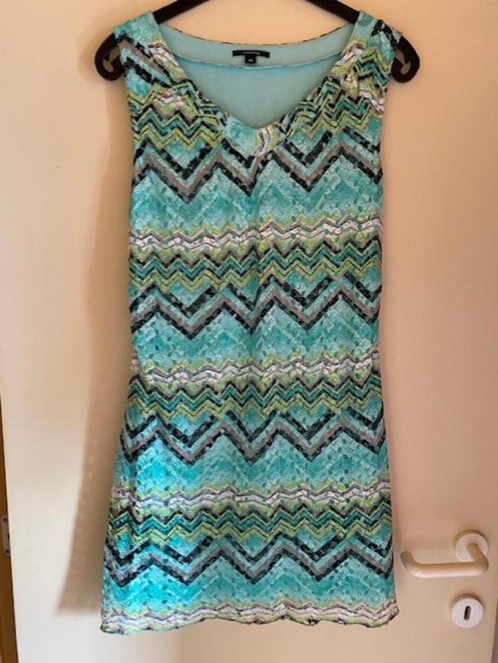 mooi licht kanten jurkje van COMMA maat 44, Kleding | Dames, Jurken, Zo goed als nieuw, Maat 42/44 (L), Overige kleuren, Knielengte