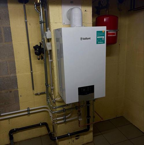 PLOMBIER CHAUFFAGISTE /BRUXELLES, Doe-het-zelf en Bouw, Verwarming en Radiatoren, Zo goed als nieuw, Ophalen
