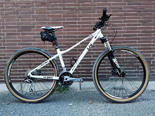 Giant Liv Tempt - Mountainbike, Fietsen en Brommers, Fietsen | Mountainbikes en ATB, Zo goed als nieuw, Giant, Hardtail, Ophalen