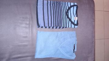 Pulls col en V, lot de 2 beschikbaar voor biedingen