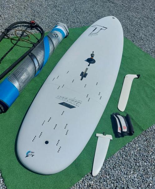 Beginners surfplank Tabou Coolrider 160 l zwaard zeil 4.2 m², Watersport en Boten, Windsurfen, Zo goed als nieuw, Complete set