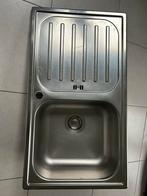 Evier blanco, Enlèvement, Utilisé