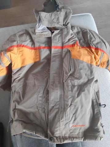 ski jas mt 152 beige beschikbaar voor biedingen