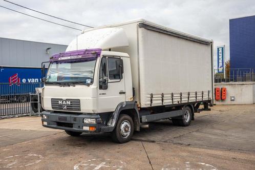 MAN LE 180 (bj 2002), Auto's, Vrachtwagens, Bedrijf, Te koop, MAN, Diesel, Handgeschakeld, Wit, Achterwielaandrijving, BTW verrekenbaar
