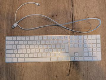 Apple Magic QWERTY Keyboard, Comme neuf, Enlèvement, Qwerty, Apple