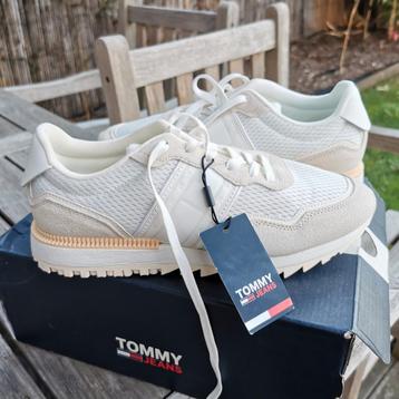 Nouvelles baskets Tommy Hilfiger 42