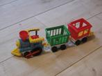 Locomotief met 2 wagons, Ophalen of Verzenden, Gebruikt