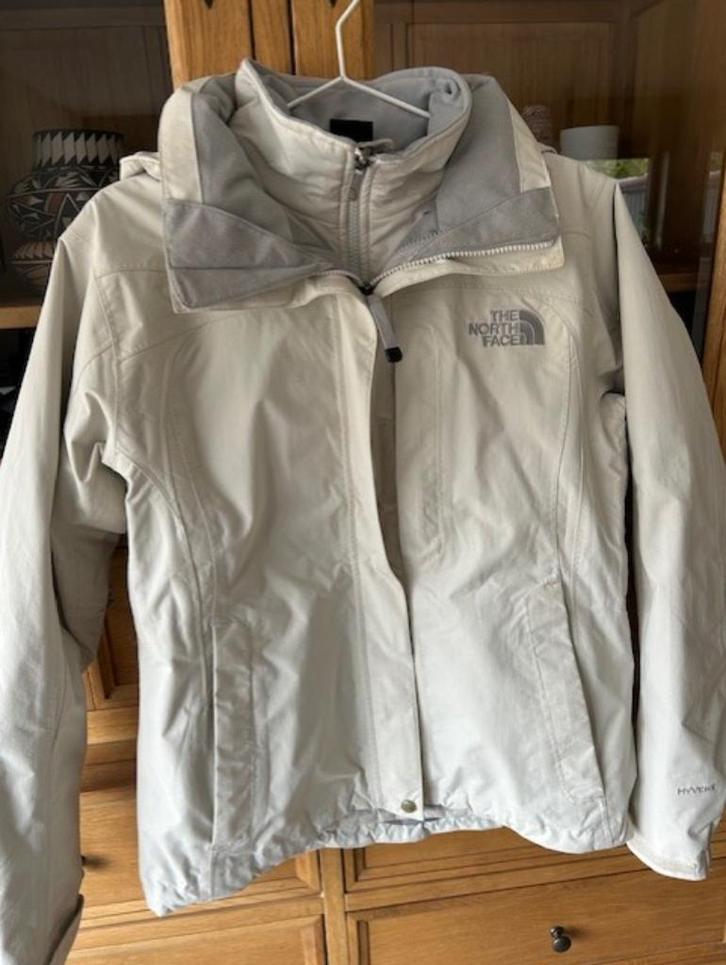 jas The North Face, Kleding | Dames, Jassen | Winter, Zo goed als nieuw, Maat 38/40 (M), Beige, Ophalen of Verzenden