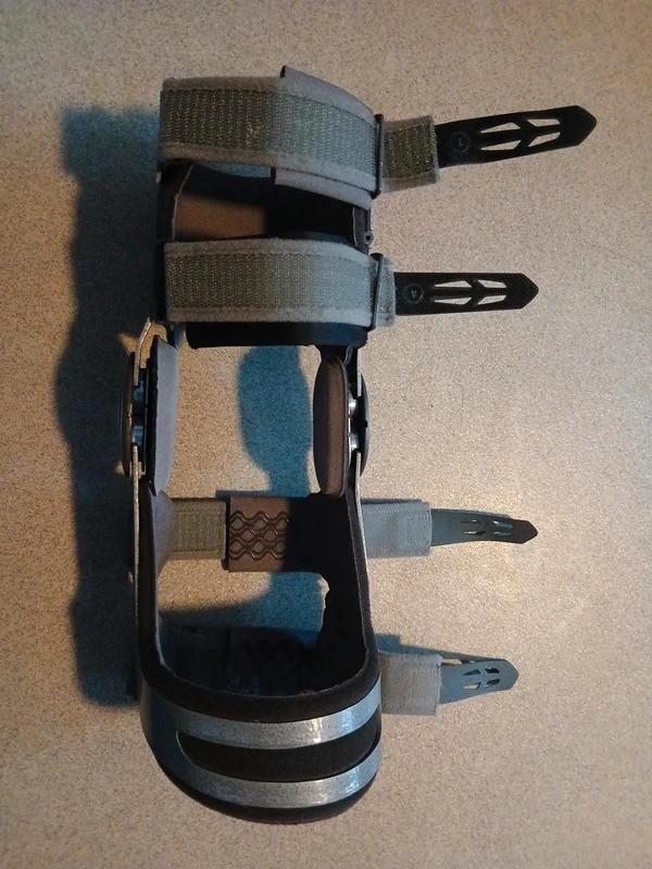 DonJoy Compartmental Discharge kniebrace - rechterknie, Diversen, Braces, Zo goed als nieuw, Ophalen of Verzenden