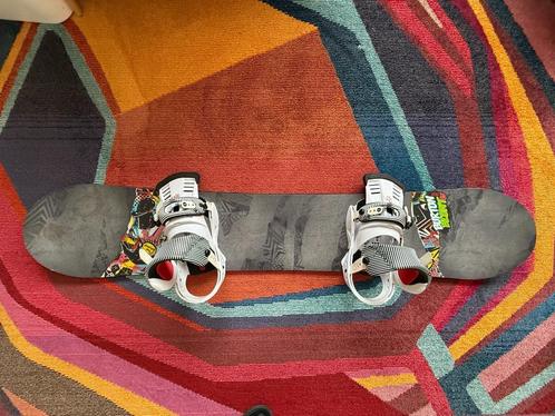 Burton Blunt 2009/2010 snowboard 158cm + Bindingen + Tas, Sport en Fitness, Snowboarden, Zo goed als nieuw, Board, Ophalen