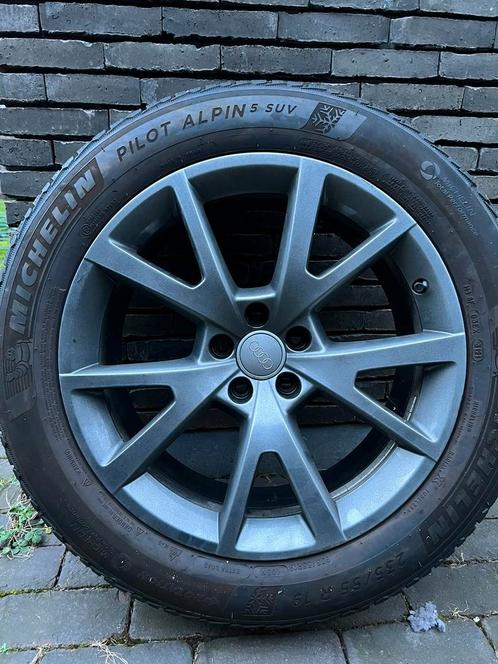 Michelin Alpin 5 SUV 235/55/r19 met AUDI volgen, Auto-onderdelen, Banden en Velgen, Velg(en), Winterbanden, Ophalen