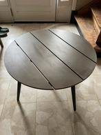 Mooie weersbestendige Tuin tafel, Ophalen, Gebruikt