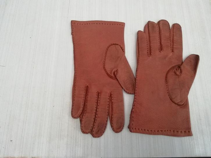 Gants dame en cuir, Vêtements | Femmes, Bonnets, Écharpes & Gants, Porté, Gants, Enlèvement ou Envoi
