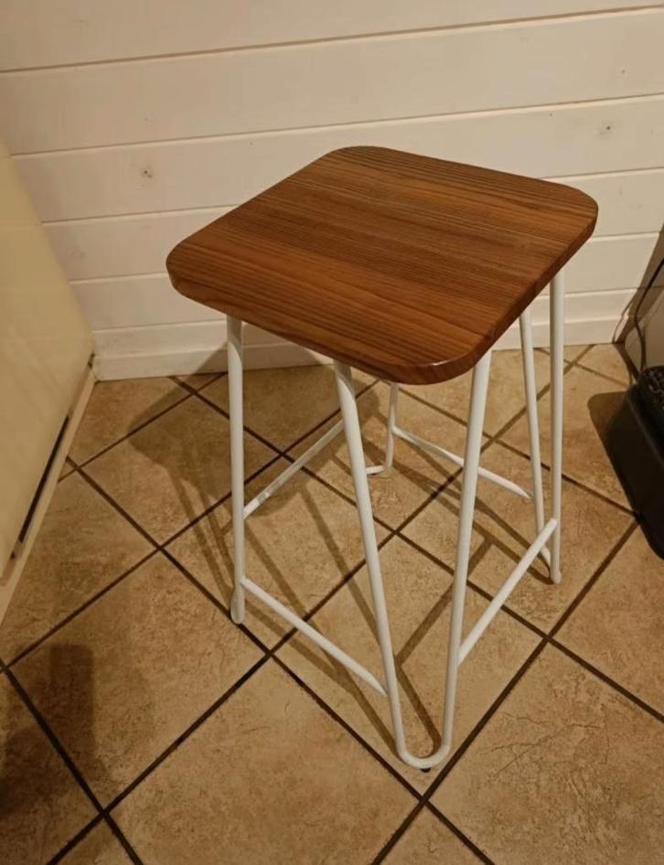 Barkrukken, Huis en Inrichting, Barkrukken, Zo goed als nieuw, 60 tot 90 cm, Metaal, 4 krukken, Met voetsteun, Ophalen