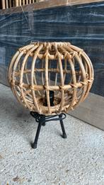 rotan lamp met snoer, Huis en Inrichting, Ophalen, Zo goed als nieuw