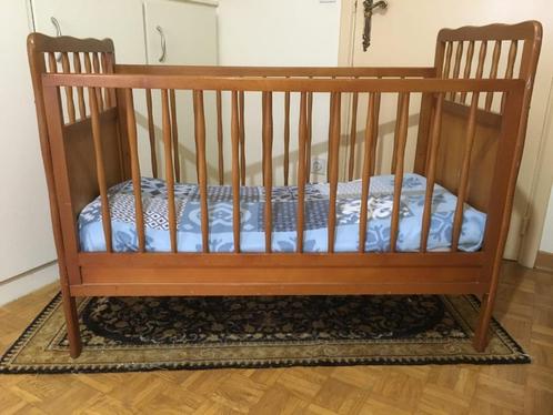 Houten vintage stevig kinderbed, Kinderen en Baby's, Kinderkamer | Bedden, Gebruikt, Minder dan 140 cm, Minder dan 70 cm, Matras
