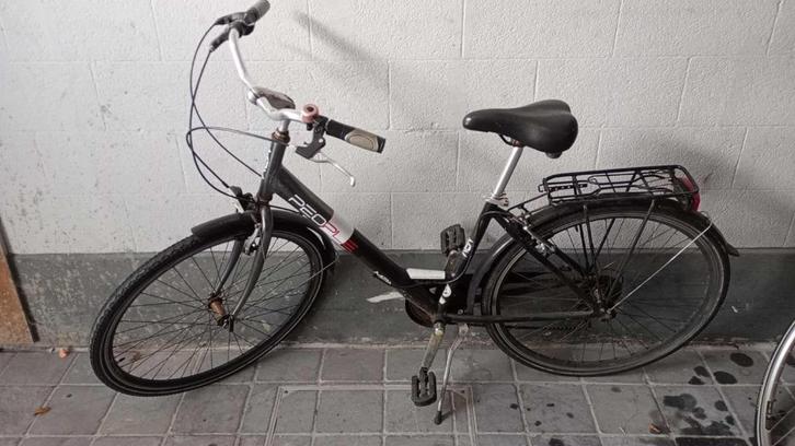 Damesfiets (voor onderdelen) - Regio Gent-Sint-Pieters, Fietsen en Brommers, Fietsen | Dames | Damesfietsen, Gebruikt, Overige merken