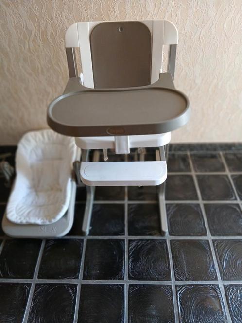 Brevi slex evo eetstoel + schelp, Kinderen en Baby's, Babyvoeding en Toebehoren, Zo goed als nieuw, Ophalen