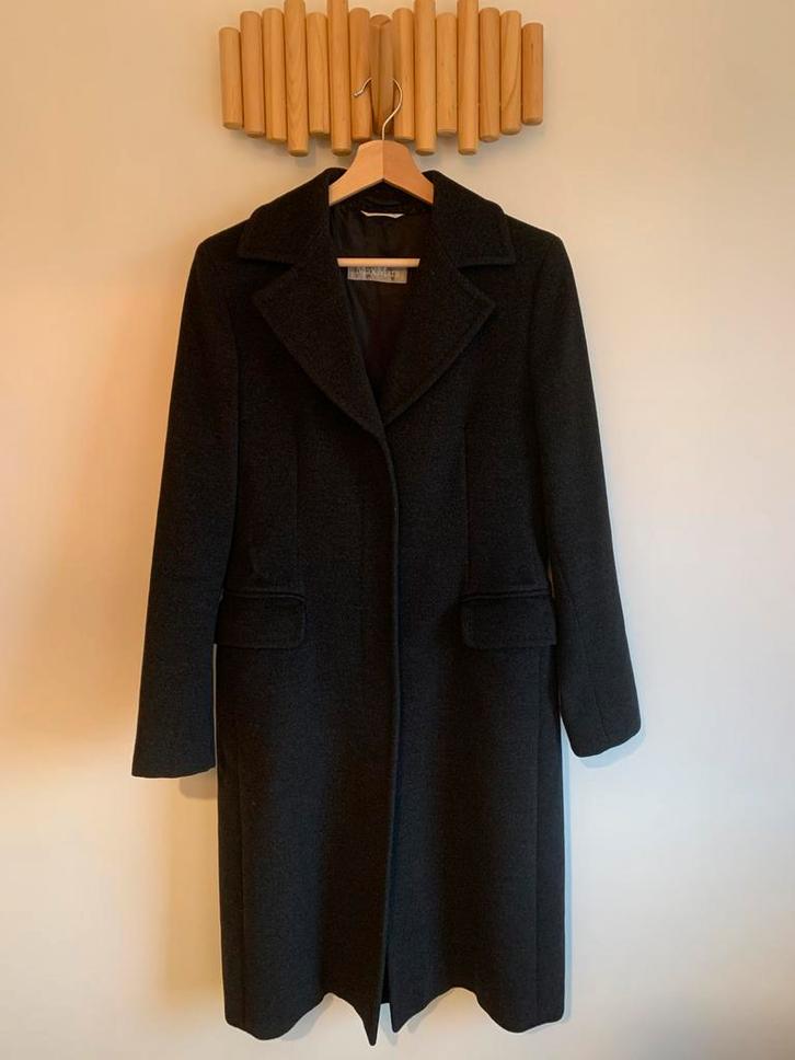 Max Mara mantel S/M, Kleding | Dames, Jassen | Winter, Zo goed als nieuw, Maat 38/40 (M), Ophalen of Verzenden