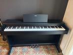 Piano Yamaha YDP 144, Muziek en Instrumenten, Piano's, Ophalen, Zwart, Digitaal, Zo goed als nieuw