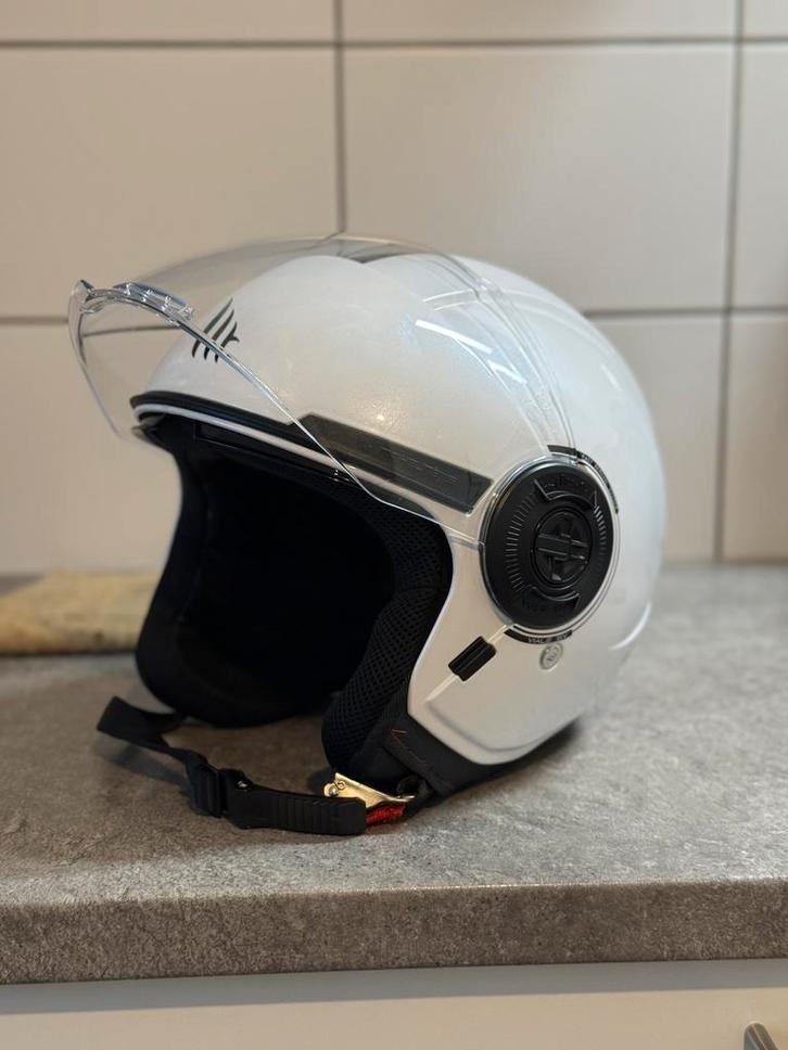 Bromemr helm / scooter helm NIEUW, Fietsen en Brommers, Brommerhelmen, Zo goed als nieuw, Ophalen