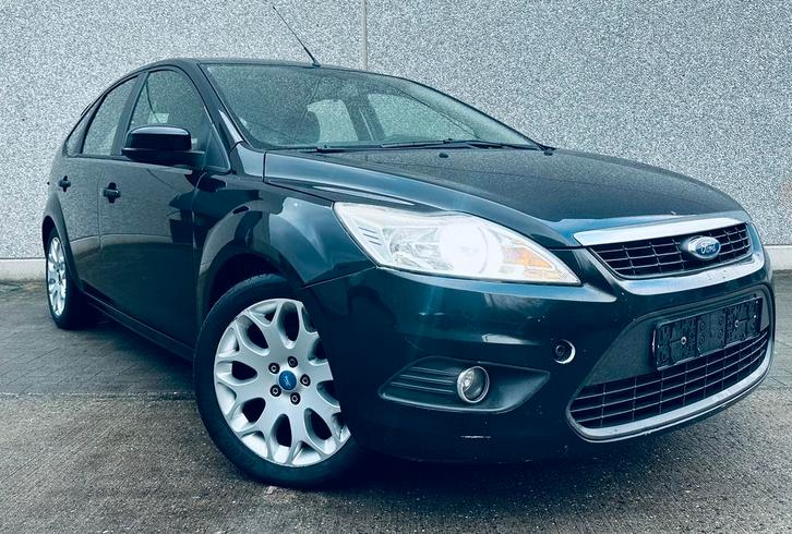 Ford Focus 1.6 16v TITANIUM-SCHERM-CRUISE-AIRCO-GEKEURD VVK!, Auto's, Ford, Bedrijf, Te koop, Focus, ABS, Airbags, Airconditioning
