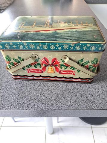 Vintage koekblik beschikbaar voor biedingen
