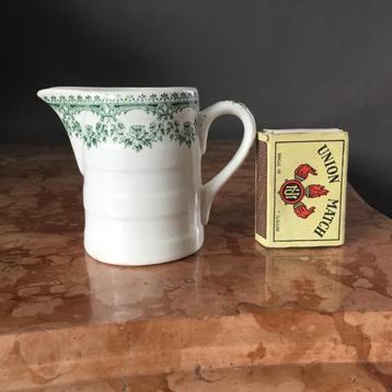 Zeer kleine melkkan 100 ml boch carlotta H 7,5 cm  beschikbaar voor biedingen