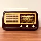 VINTAGE ITALIAANSE BUIZENRADIO RADIOMARELLI RD114 RADIO 1950, Antiek en Kunst, Verzenden