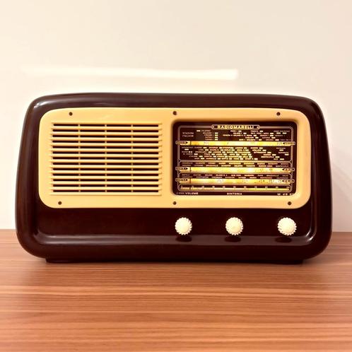 VINTAGE ITALIAANSE BUIZENRADIO RADIOMARELLI RD114 RADIO 1950, Antiek en Kunst, Antiek | Tv's en Audio, Verzenden