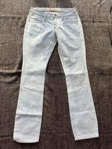 Lévis, W28 - W29 (confection 36), Porté, Bleu, Levis