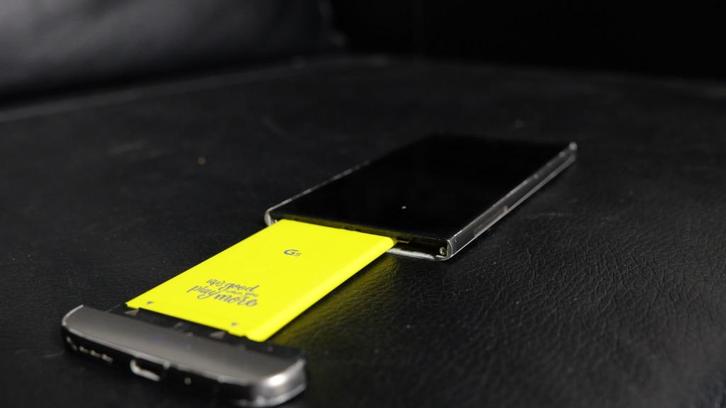 LG G5 Smartphone 32GB, Télécoms, Téléphonie mobile | LG, Utilisé, Sans abonnement, Sans simlock, Écran tactile, Argent, Android OS