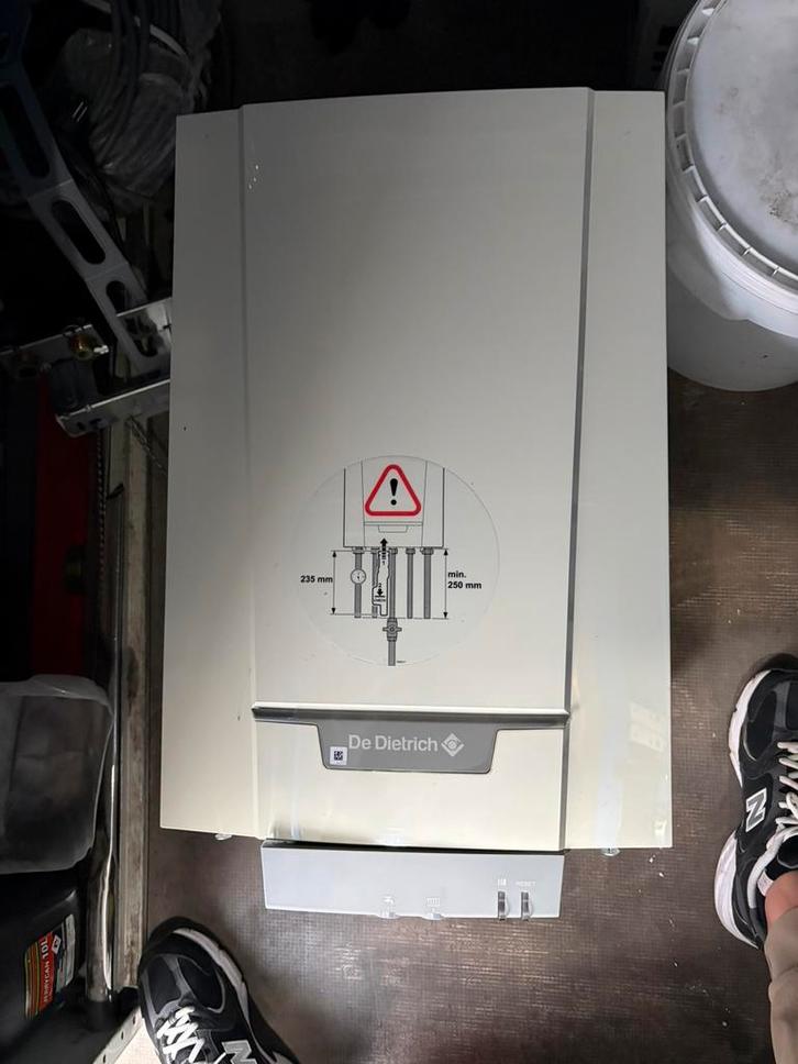 Vend le lot ou par piece prix à discuter, Bricolage & Construction, Chauffe-eau & Boilers, Comme neuf, Enlèvement