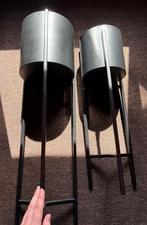 Set van twee bloempotten op staander, Enlèvement, Comme neuf