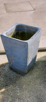 betonnen bloempotten, Gebruikt, Vierkant, Tuin, Beton