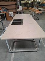 Steen met spoelbak, Enlèvement, Neuf