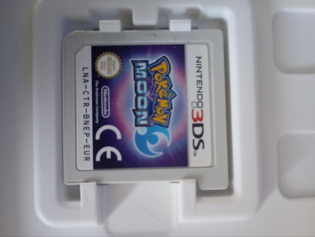 Pokémon Moon 3DS(Niet met het juiste doosje, wel het boekje), Enlèvement